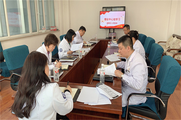 理论中学组学习.jpg